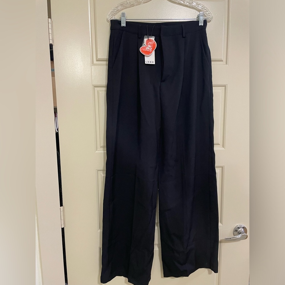 CIDER Black Pleaded Trousers WOMEN Size L